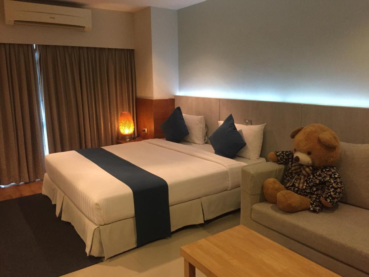 Crystal Jade Hotel Rayong Extérieur photo