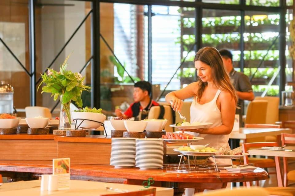 Crystal Jade Hotel Rayong Extérieur photo