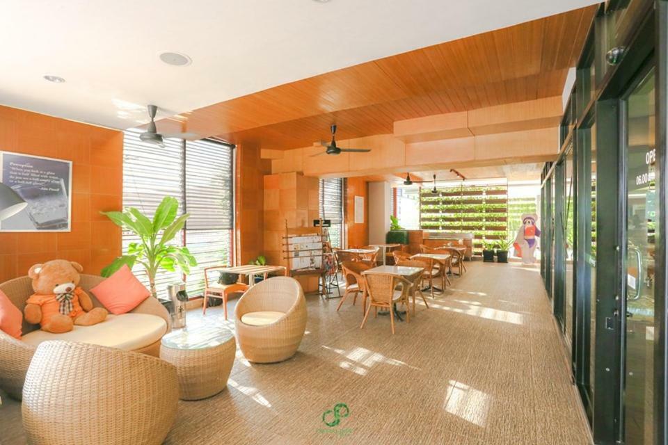 Crystal Jade Hotel Rayong Extérieur photo